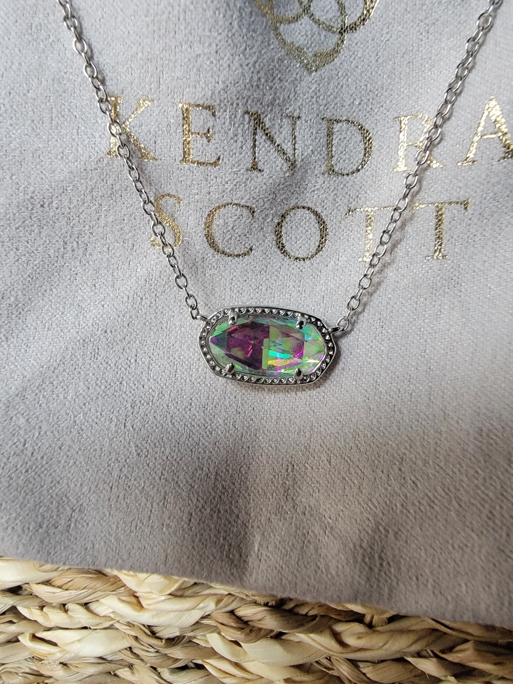 💛Kendra Scott Iridescent Glass Silver Necklace